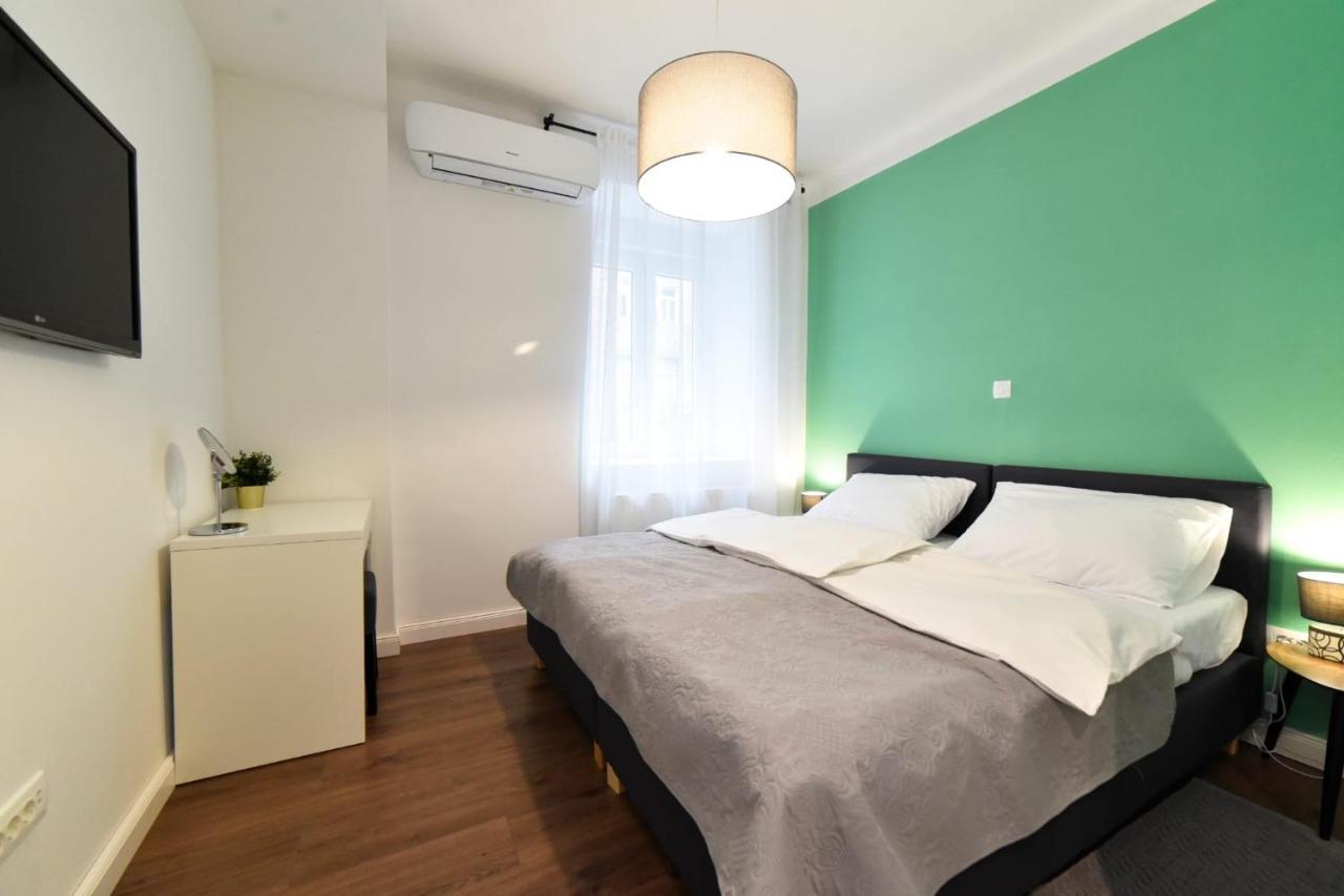 Moin Moin Double Bedroom Suite, Town Centre Zagabria Esterno foto